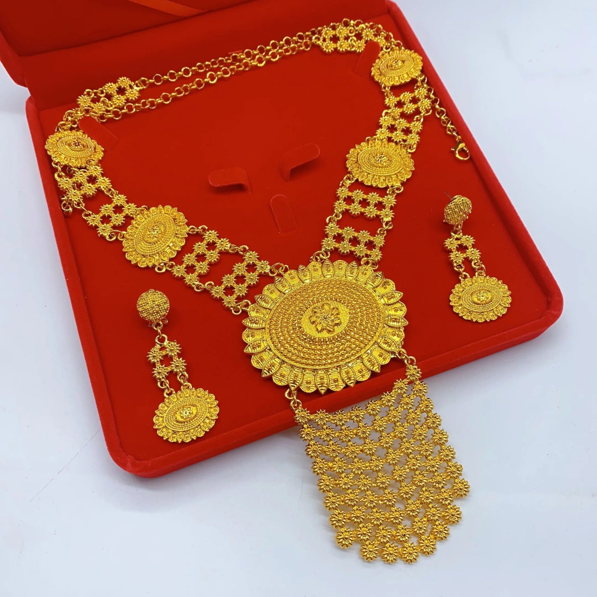 African Bridal Wedding Party Jewelry Set: Gold-Colored Necklace, Earrings, and Big Pendant Ensemble - Flexi Africa - Flexi Africa offers Free Delivery Worldwide - Vibrant African traditional clothing showcasing bold prints and intricate designs